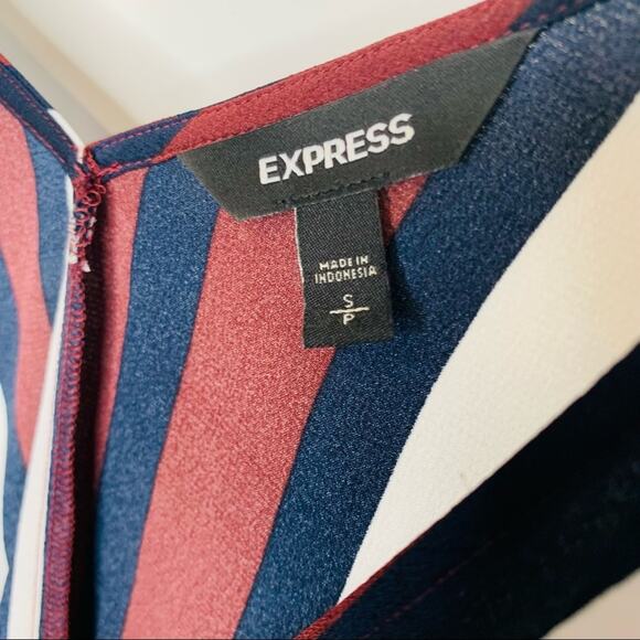 Express Blue Burgundy Strip Wrap Blouse Sz Small - Picture 6 of 9